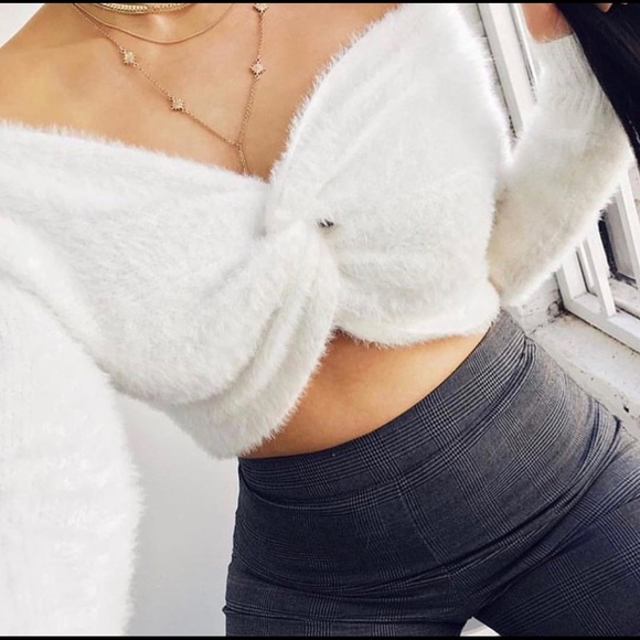Blair House Boutique Tops - 💰LAST ONE💰 Fuzzy Twist Cropped Sweater White